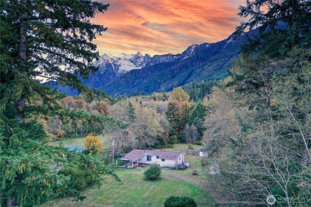 Photo of 37402 State Route 530 NE, Arlington, WA 98223 (MLS # 2451837)