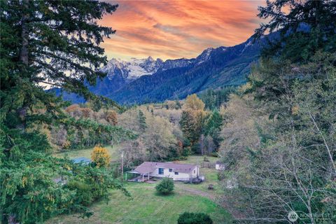 Photo of 37402 State Route 530 NE, Arlington, WA 98223 (MLS # 2451837)