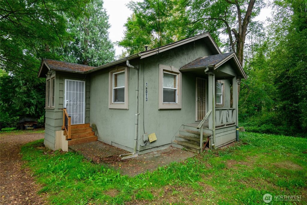 Photo of 12013 SE Kent Kangley Road, Kent, WA 98030 (MLS # 2440778)