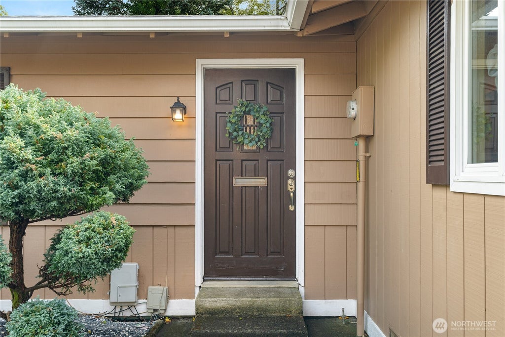 Photo of 731 7th Street, Aberdeen, WA 98520 (MLS # 2578739)