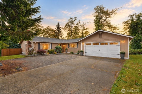 Photo of 731 7th Street, Aberdeen, WA 98520 (MLS # 2578739)