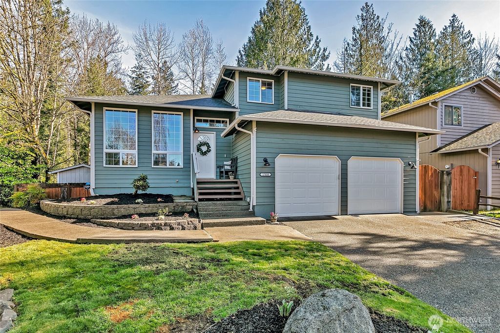 Photo of 17038 SE 251st Place, Covington, WA 98042 (MLS # 2351419)