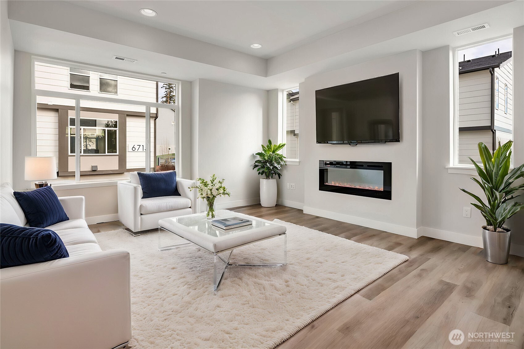 6722 NE 187th Street 101