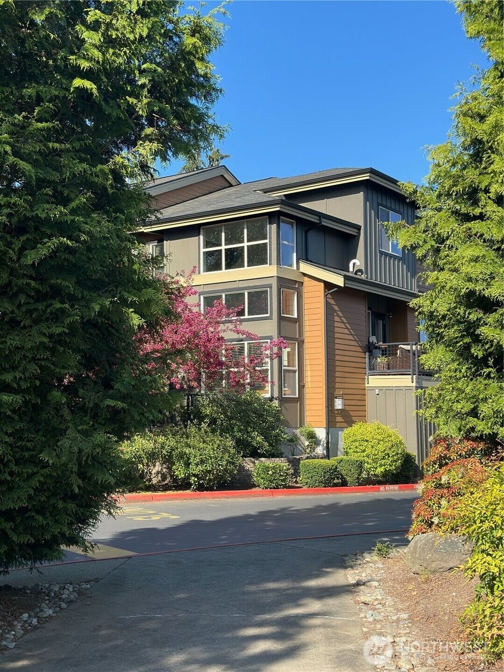 Photo of 4822 Ellis Way, Mukilteo, WA 98275 (MLS # 2344055)