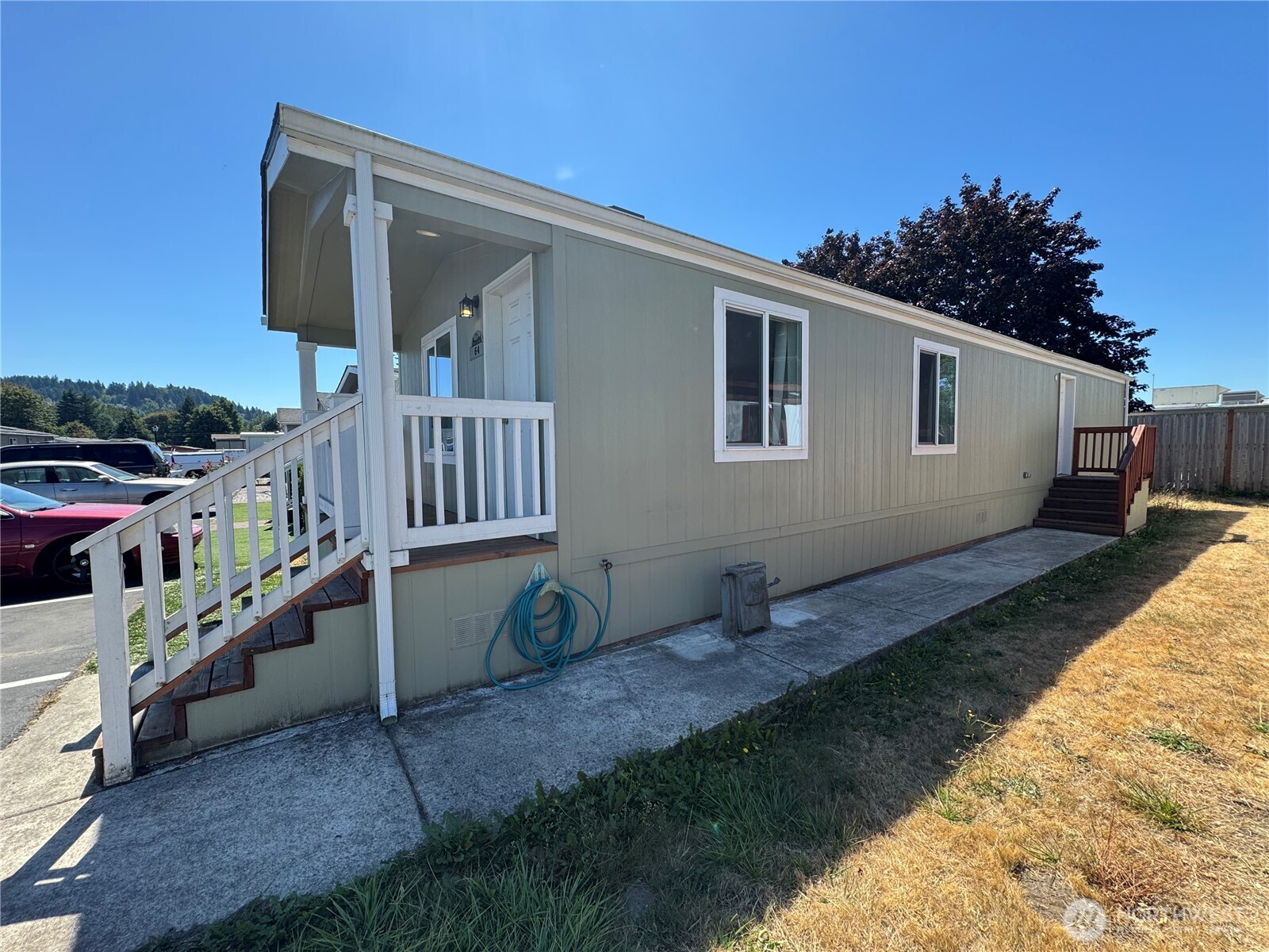 210 37th Street SE 64