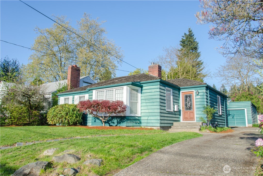 4738 47th Avenue NE