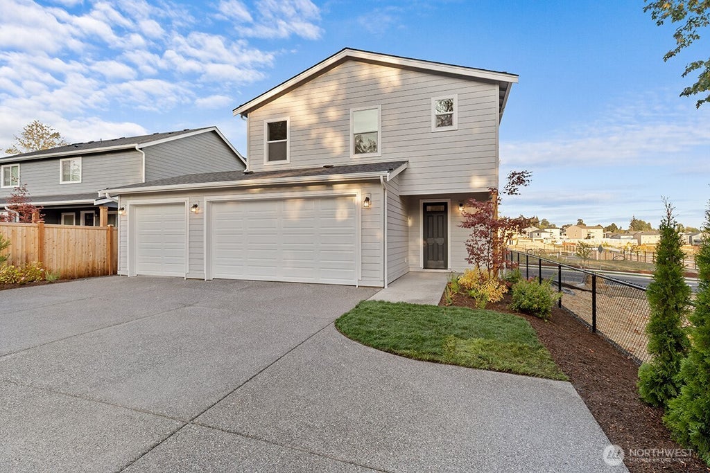 Photo of 4806 83rd Avenue NE, Marysville, WA 98270 (MLS # 2580282)