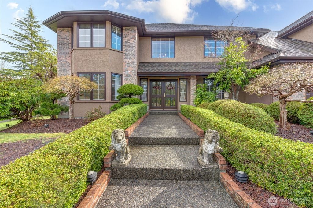Photo of 19304 4th Place SW, Normandy Park, WA 98166 (MLS # 2339868)