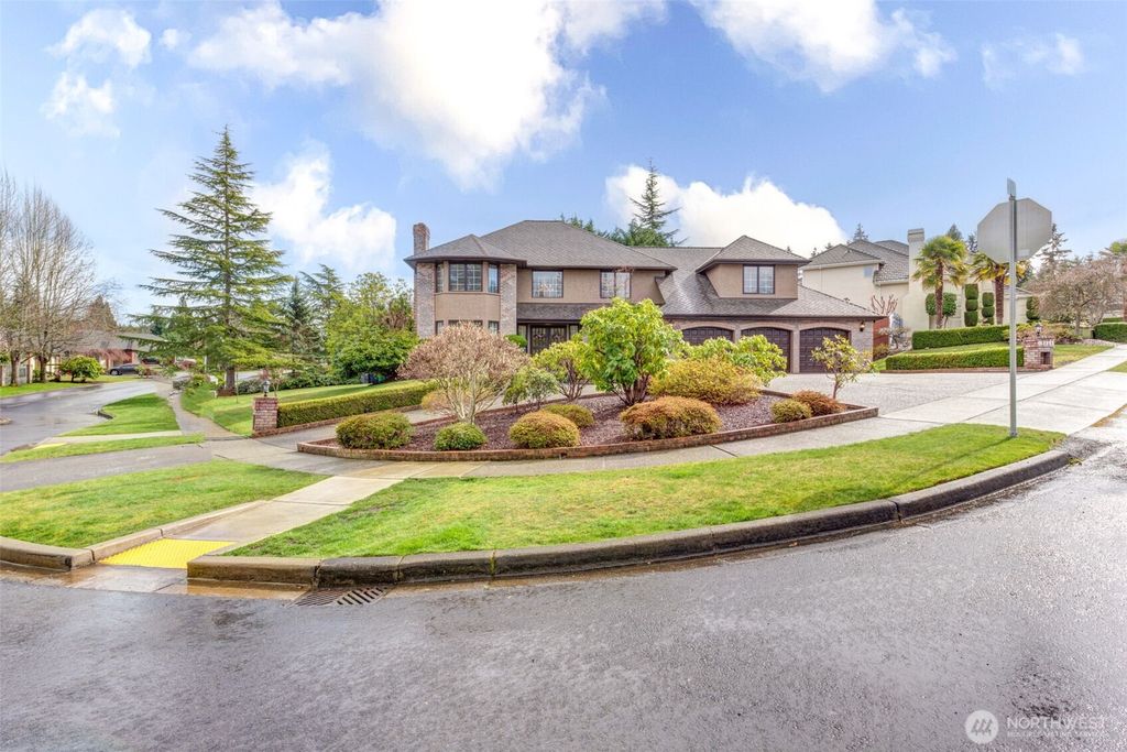 Photo of 19304 4th Place SW, Normandy Park, WA 98166 (MLS # 2339868)