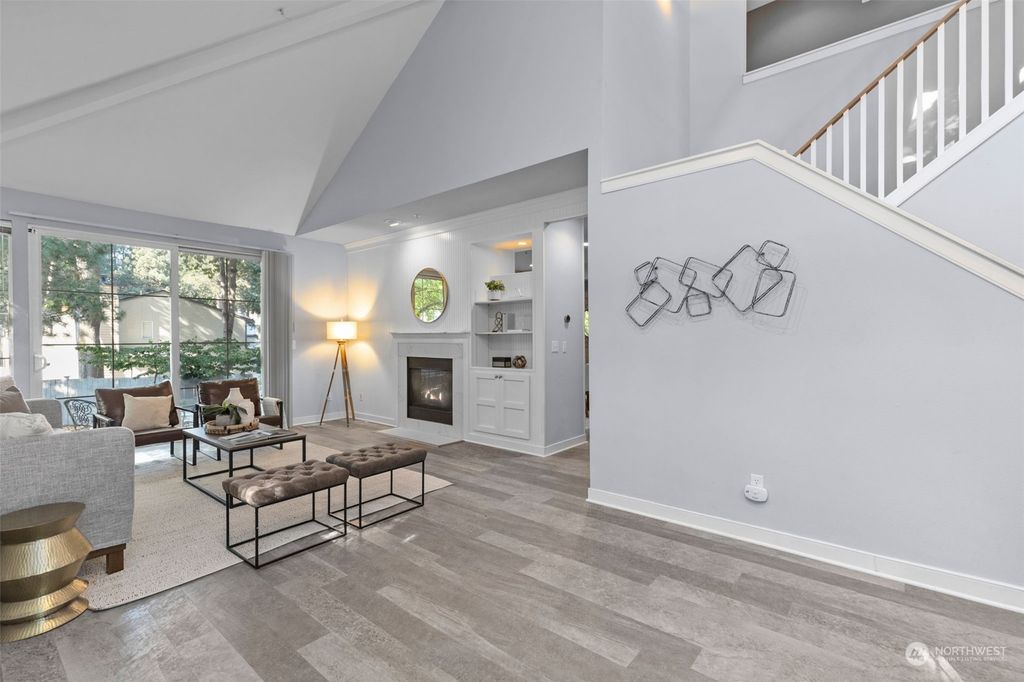 Photo of 120 Newport Way NW #1, Issaquah, WA 98027 (MLS # 1999123)
