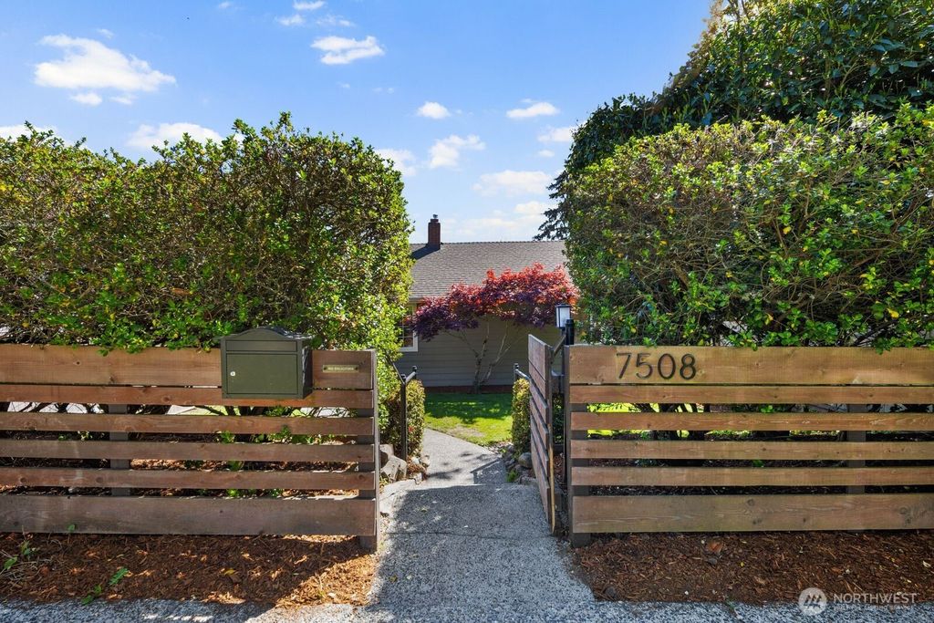 Photo of 7508 30th Avenue SW, Seattle, WA 98126 (MLS # 2516104)