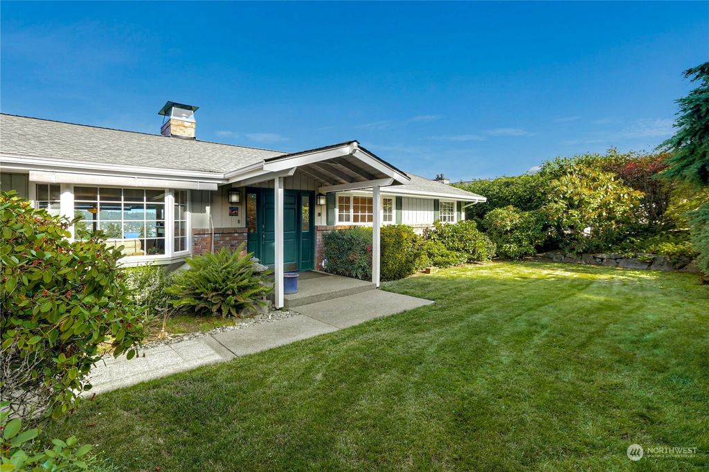 Photo of 2624 169th Avenue SE, Bellevue, WA 98008 (MLS # 2127148)