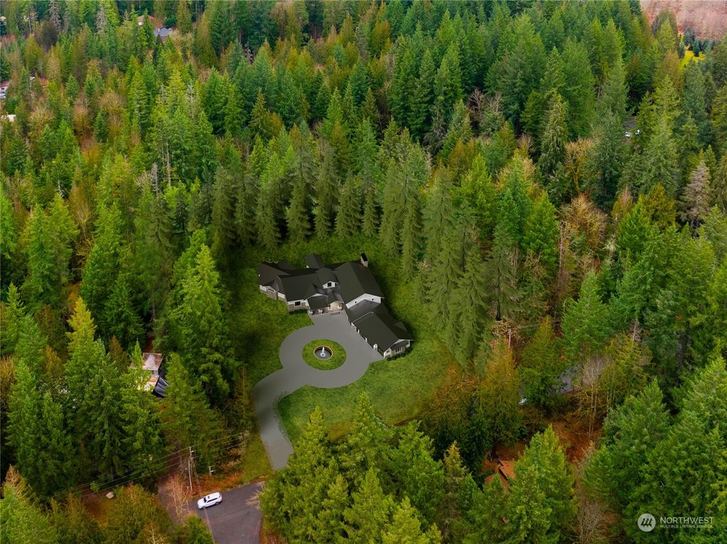 Photo of 26 xxx SE 152nd Street, Issaquah, WA 98025 (MLS # 2245201)