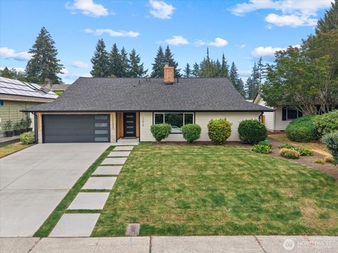 Photo of 13610 116th Place NE, Kirkland, WA 98034 (MLS # 2558423)