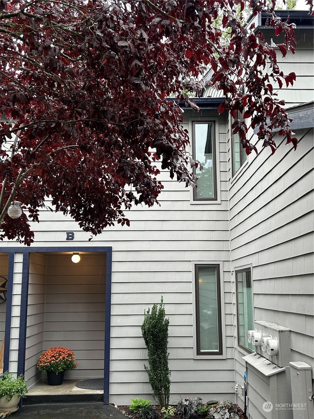 Photo of 15628 8th Avenue SW, Burien, WA 98166 (MLS # 2165256)