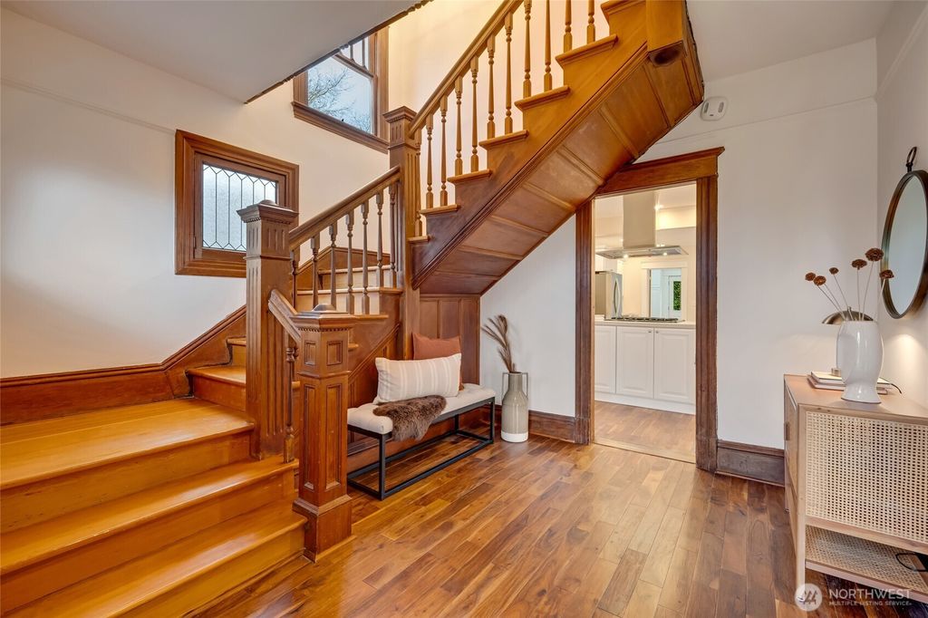 Photo of 1612 SW 44th Avenue, Seattle, WA 98116 (MLS # 2346052)