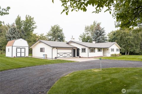 Photo of 3070 Reservoir Road, Walla Walla, WA 99362 (MLS # 2426831)