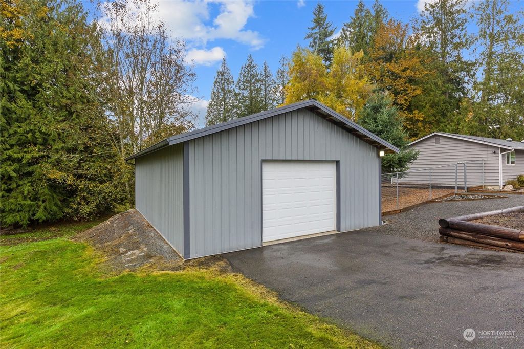 Photo of 7924 137th Avenue SE, Snohomish, WA 98290 (MLS # 2177990)
