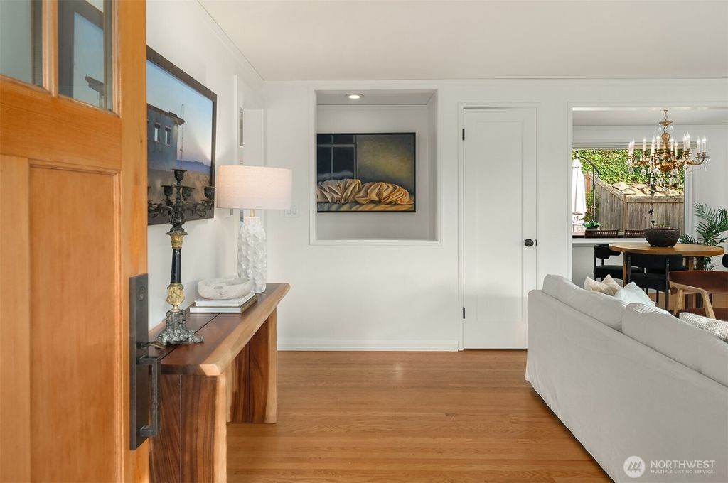 Photo of 3516 31st Avenue W, Seattle, WA 98199 (MLS # 2441882)