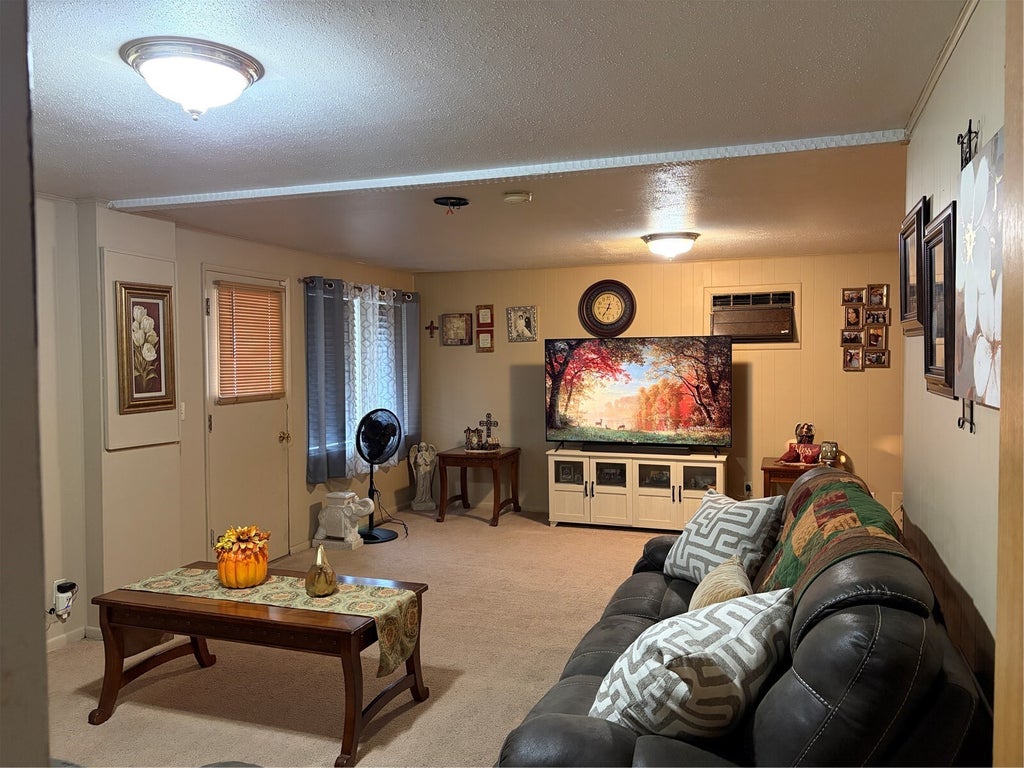Photo of 324 N Dale Road, Moses Lake, WA 98837 (MLS # 2595438)