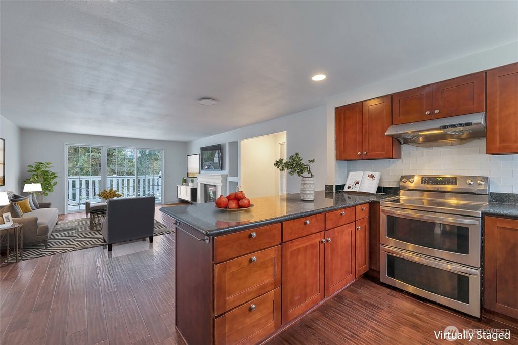 Photo of 12300 SE 41st Lane SE #24, Bellevue, WA 98006 (MLS # 2352333)