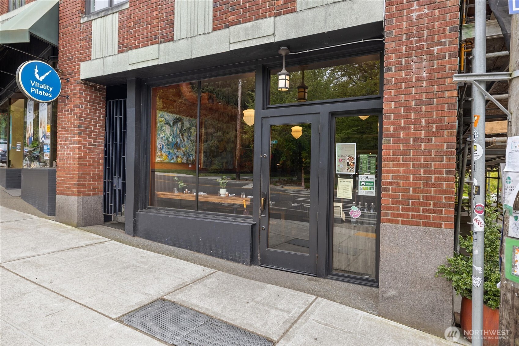 Seattle, Washington 98144, United States, 2 Bedrooms Bedrooms, ,2 BathroomsBathrooms,Residential,Active,120840