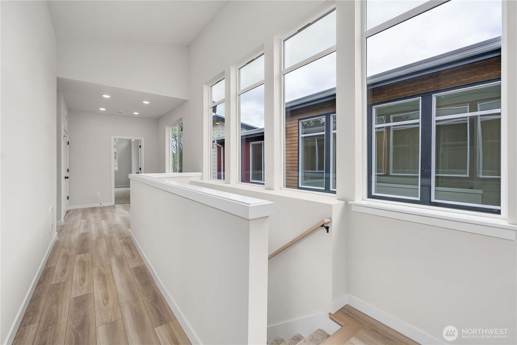 Photo of 4039 Aberdeen Way NE, Renton, WA 98056 (MLS # 2526902)