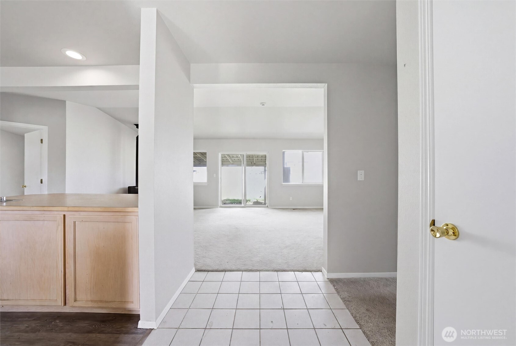 725 NW Sunburst Court