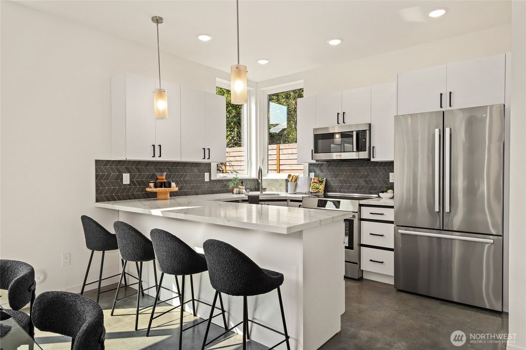 Photo of 12037 C Fremont Avenue N #3, Seattle, WA 98133 (MLS # 2463402)