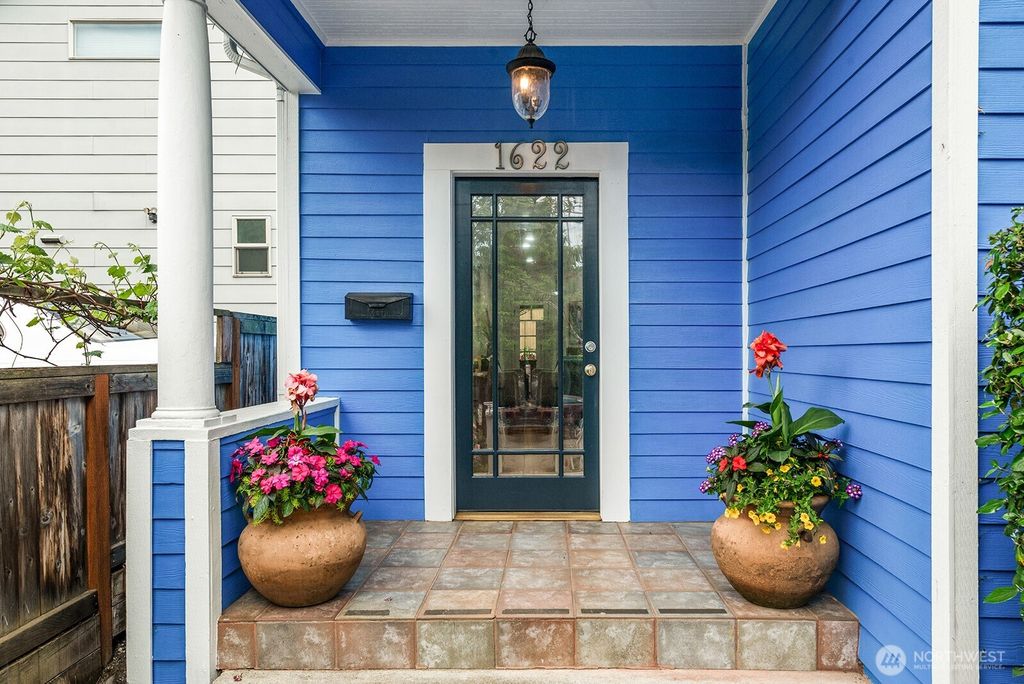 Photo of 1622 22ND Avenue, Seattle, WA 98122 (MLS # 2498987)