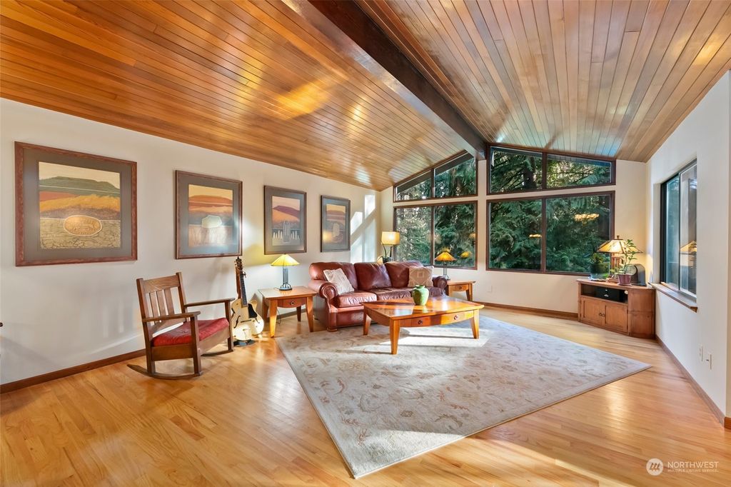 Photo of 18027 187th Avenue SE, Renton, WA 98058 (MLS # 2019852)