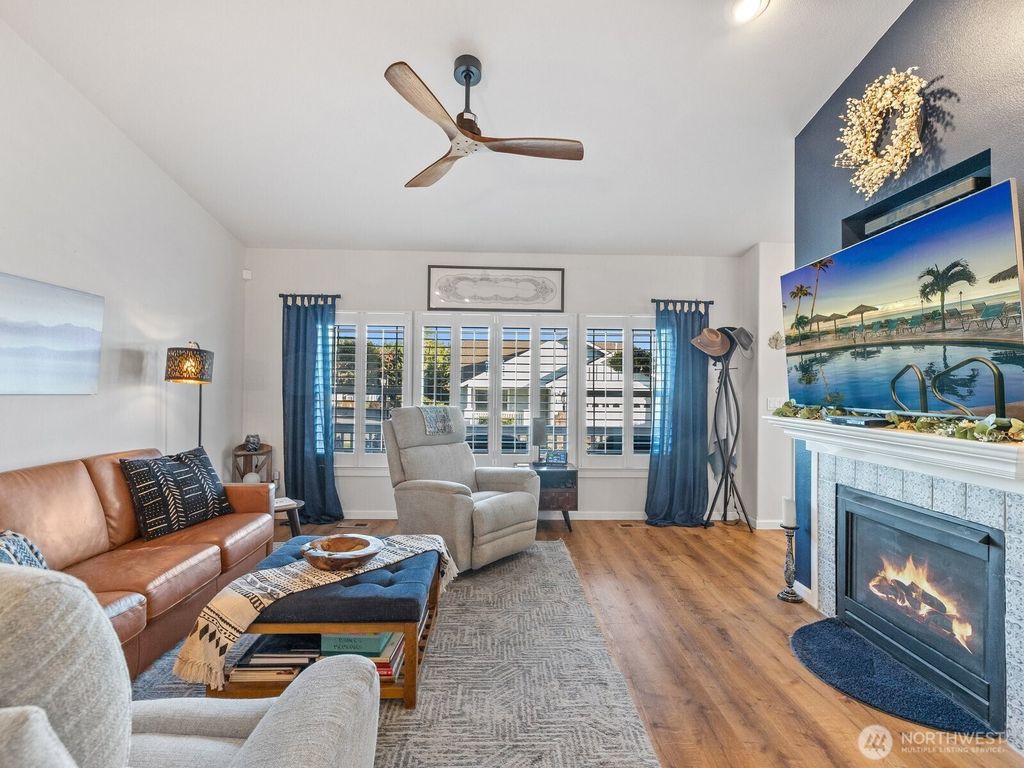 Photo of 179 NW 12th Court, Oak Harbor, WA 98277 (MLS # 2465913)