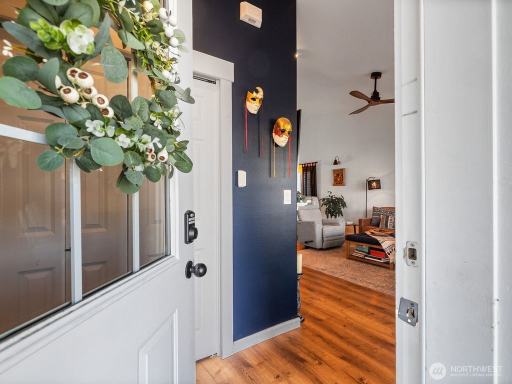 Photo of 179 NW 12th Court, Oak Harbor, WA 98277 (MLS # 2465913)