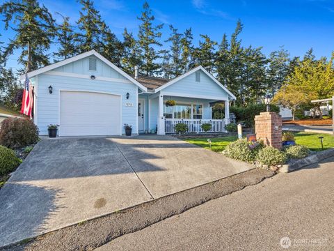Photo of 179 NW 12th Court, Oak Harbor, WA 98277 (MLS # 2465913)