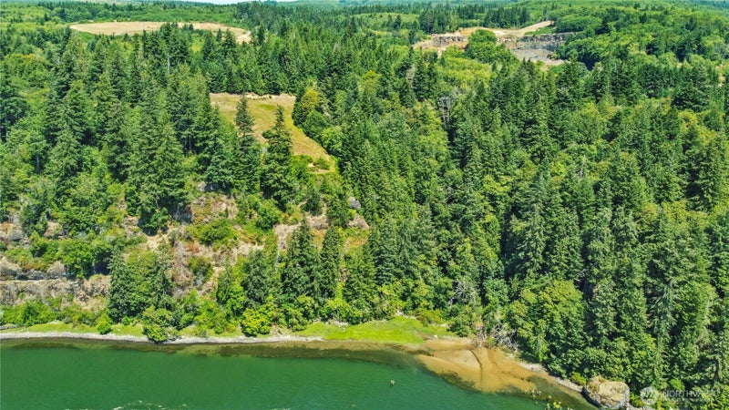 26 Riverview East Road