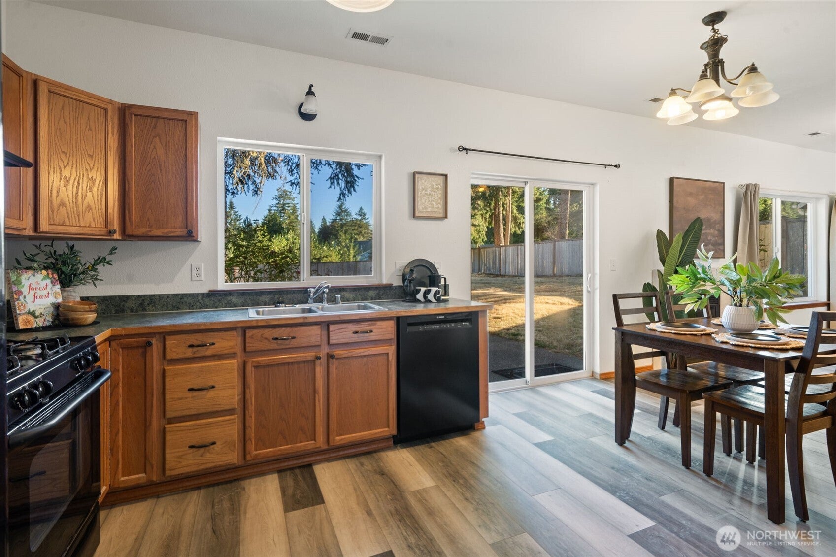 130 E Warbler Court