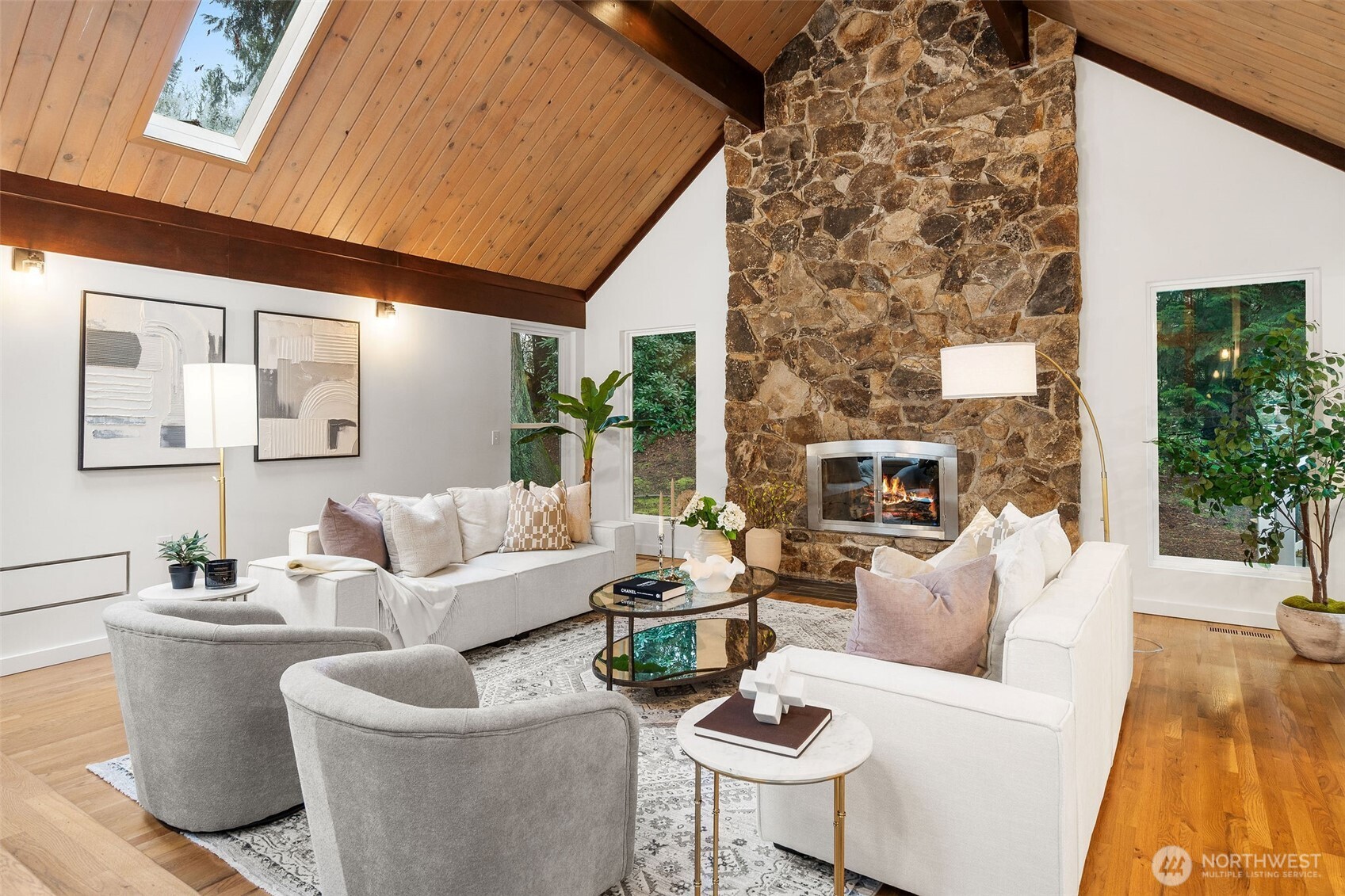 11100 NE 24th (private driveway) Street