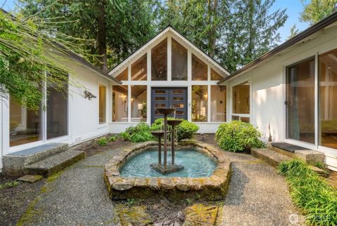 Photo of 11100 NE 24th (private driveway) Street, Bellevue, WA 98004 (MLS # 2466273)