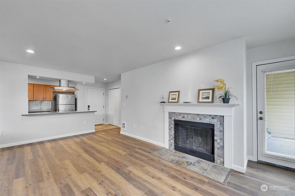 Photo of 2680 118th Avenue SE #5-103, Bellevue, WA 98005 (MLS # 2276394)