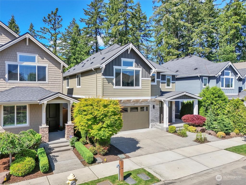Photo of 17340 123rd Way NE, Redmond, WA 98052 (MLS # 2248210)