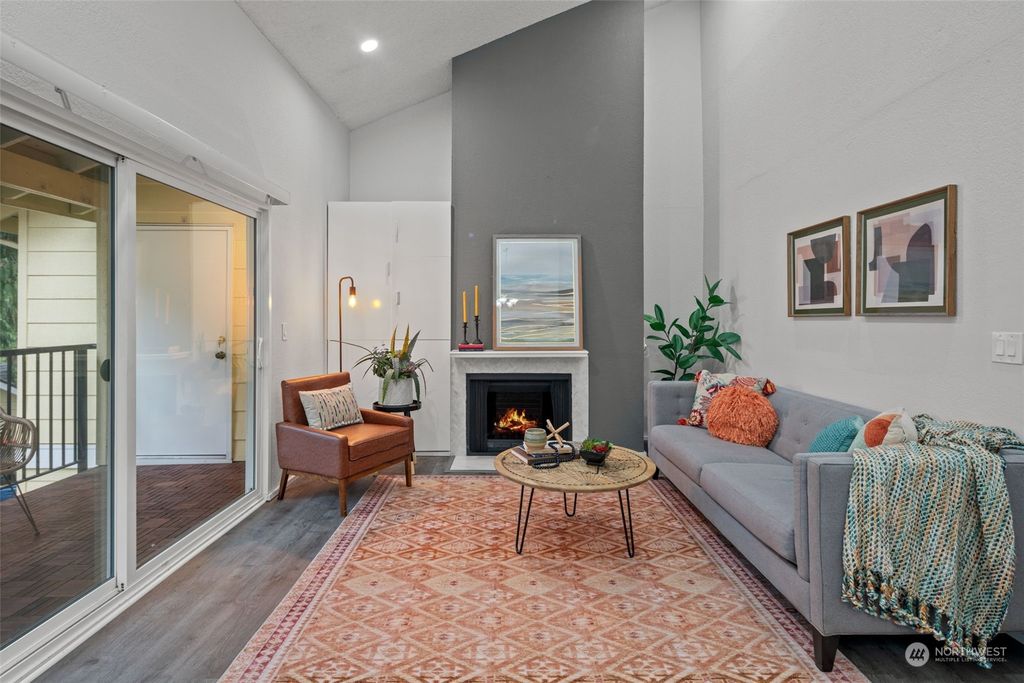 Photo of 14611 NE 51st Pl #F4, Bellevue, WA 98007 (MLS # 2194503)