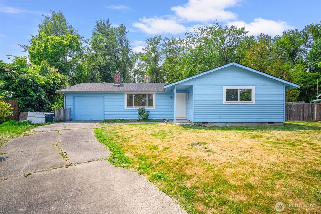 Photo of 41 Birch Court, Blaine, WA 98230 (MLS # 2506168)