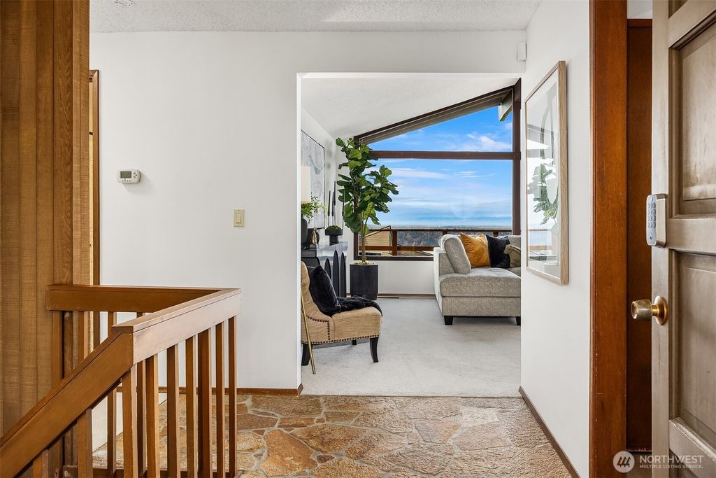 Photo of 4424 139th Avenue SE, Bellevue, WA 98006 (MLS # 2452665)