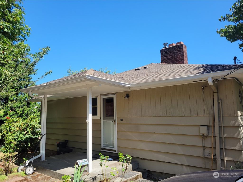 Photo of 2314 S Forest Street, Seattle, WA 98144 (MLS # 2274266)