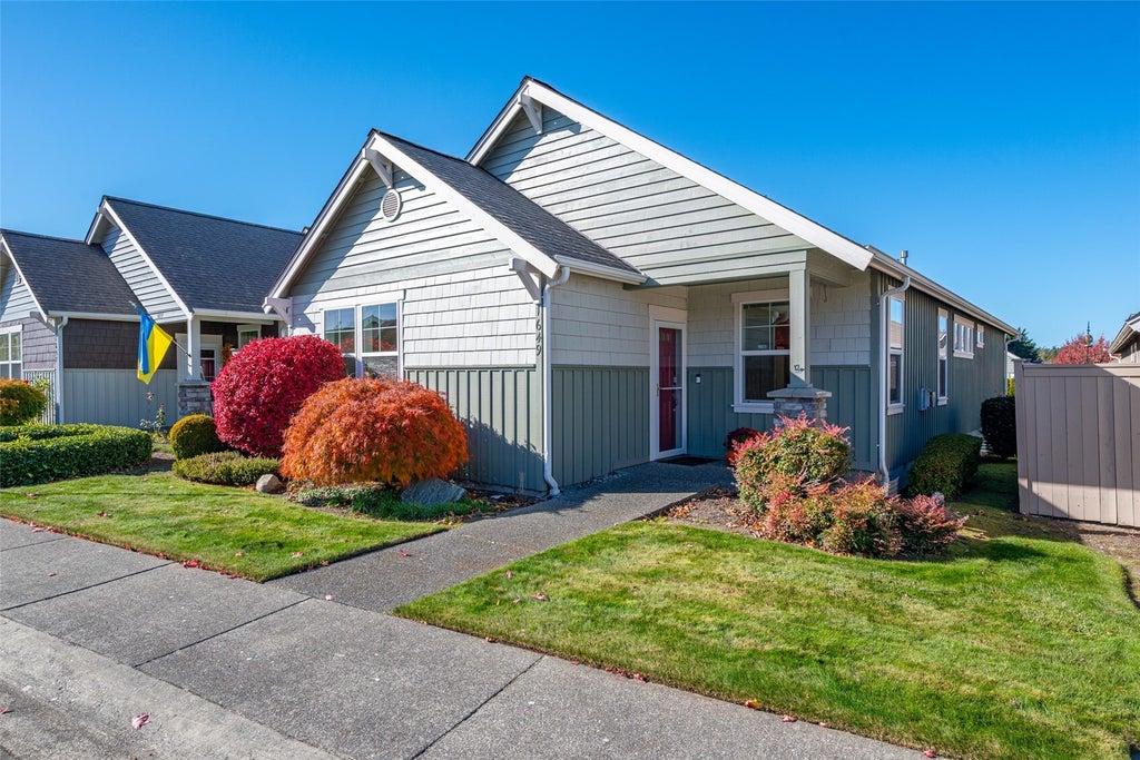 Photo of 1649 SW Vanguard Street, Oak Harbor, WA 98277 (MLS # 2591497)