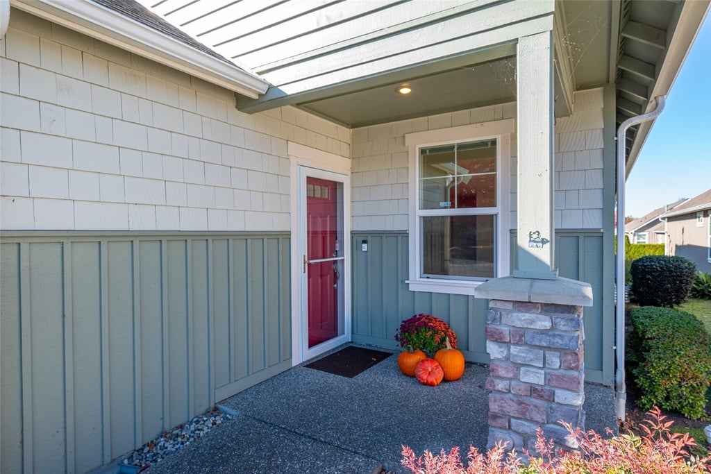 Photo of 1649 SW Vanguard Street, Oak Harbor, WA 98277 (MLS # 2591497)