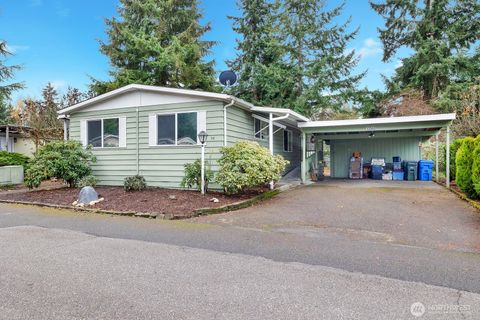 Photo of 12502 123rd Street Ct E #35, Puyallup, WA 98374 (MLS # 2557732)