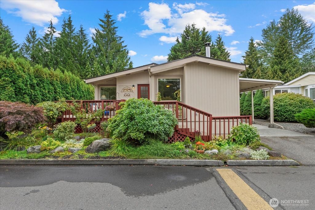 Photo of 1427 100th Street SW #67, Everett, WA 98204 (MLS # 2429949)