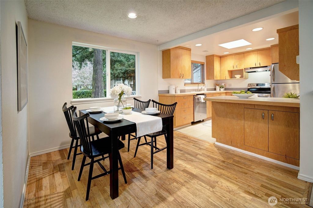 Photo of 13734 Stone Avenue N, Seattle, WA 98133 (MLS # 2351341)