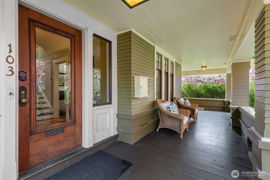 Photo of 103 Crockett Street, Seattle, WA 98109 (MLS # 2510260)